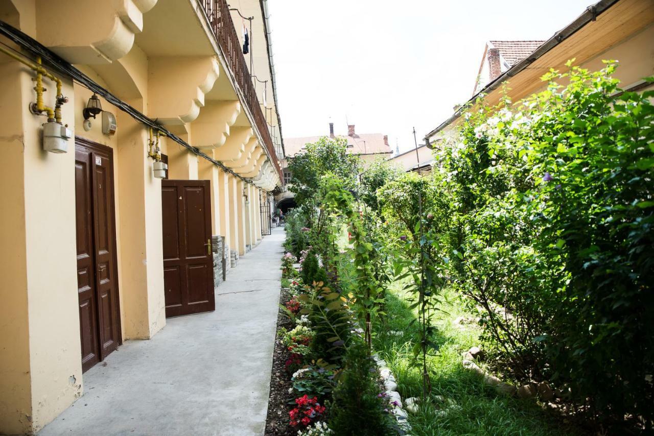 Ultra Central Apartment Cluj-Napoca Exteriör bild